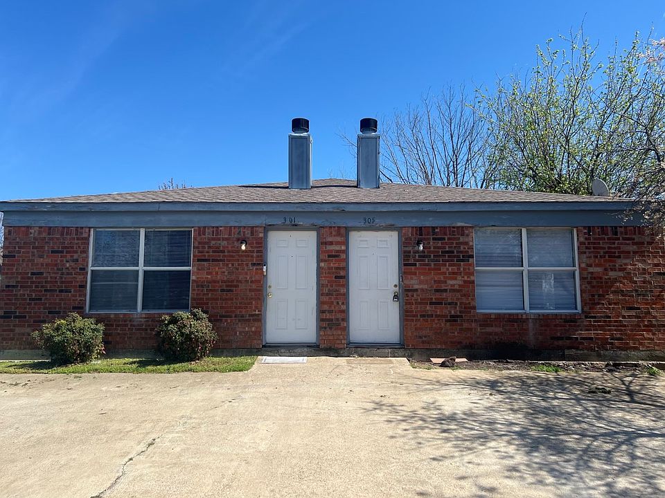 1st image of 305 Casie Ct