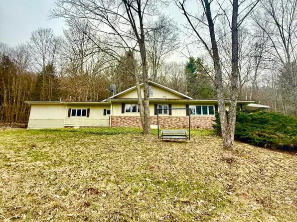 3326 Pleasant Dr, Warren, PA 16365