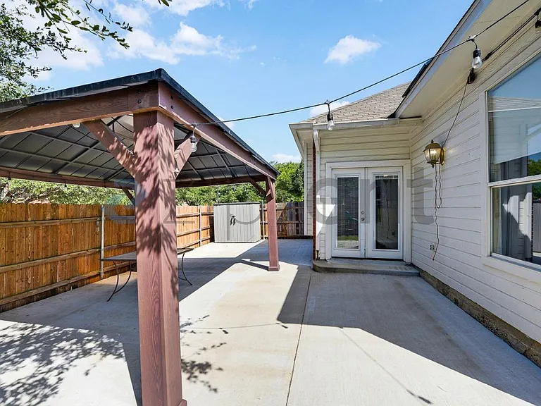 5412 Blue Water Lake Dr — Photo 33