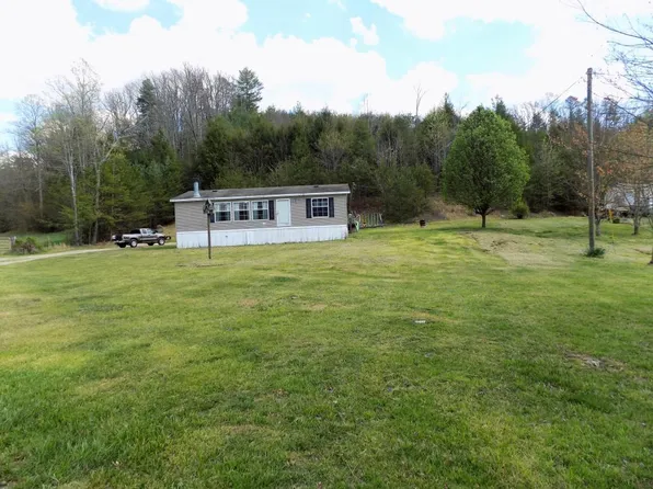 304 Roberts Ln, Tellico Plains, TN 37385