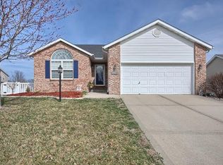 7001 Stallion Dr, Edwardsville, IL 62025