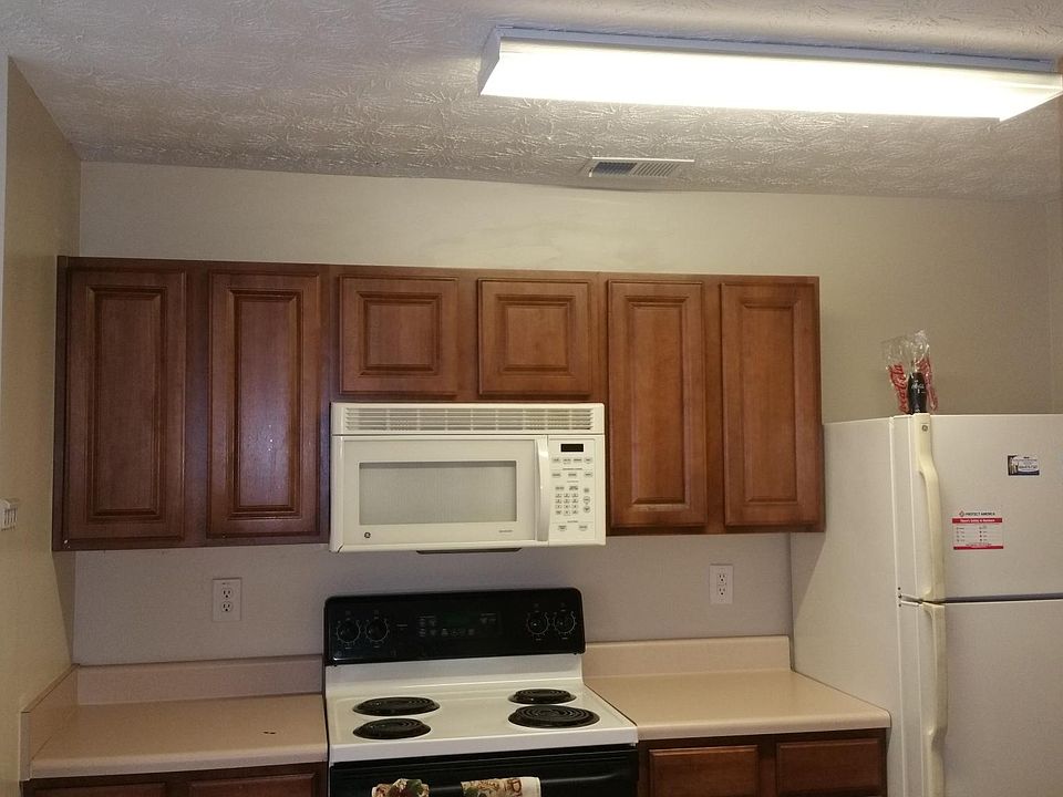 Kitchen, All Electric W/Microwave