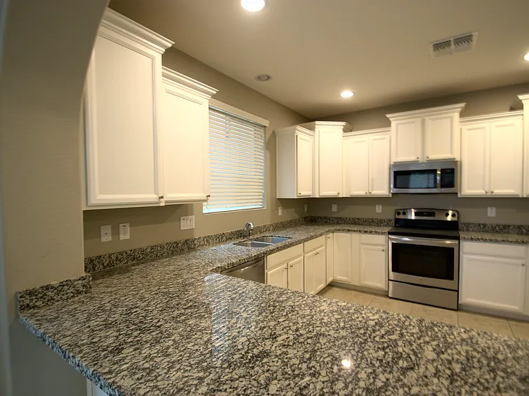 12465 W Hummingbird Ter — Photo 4
