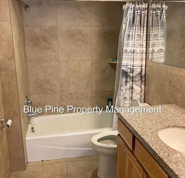 1344 N Main St #B — Photo 7