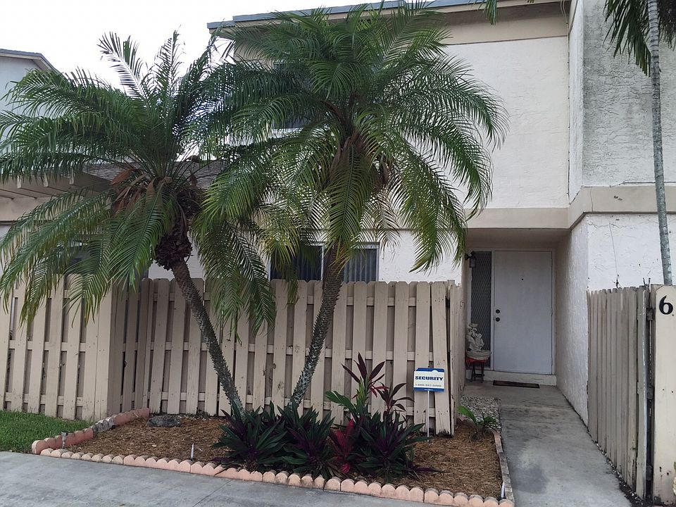 1st image of 10675 Nw 30 Pl #6