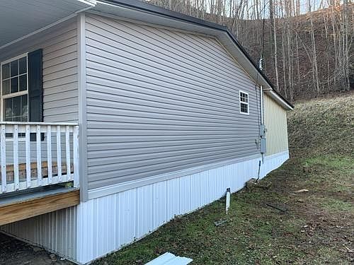 2nd image of 578 Harbell Hts