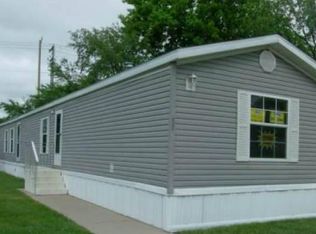 2423 Diamond Ct, Wixom, MI