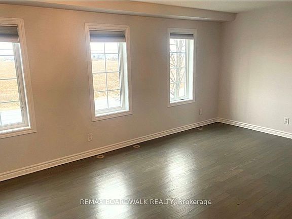 5th image of 1736 Maple Grove Rd