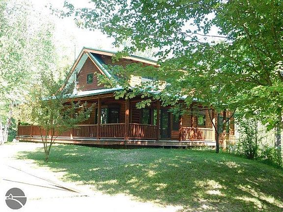 4th image of 13990 Blue Haven Dr NE