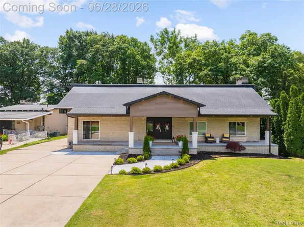44429 Harmony Ln, Van Buren Township, MI 48111