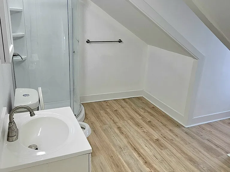 272 Butler St — Photo 10