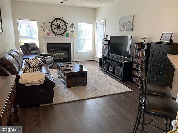 5th image of 6005 Rosebud Ln APT 105