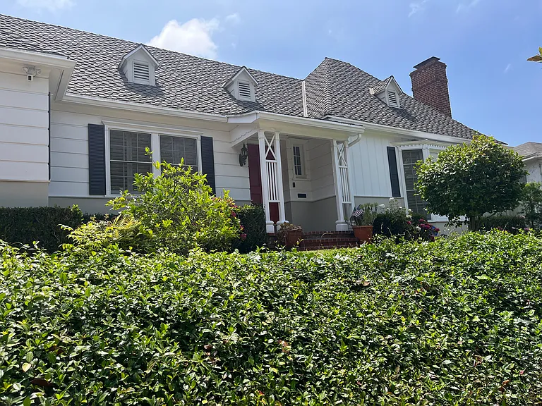 10518 Wellworth Ave — Photo 9