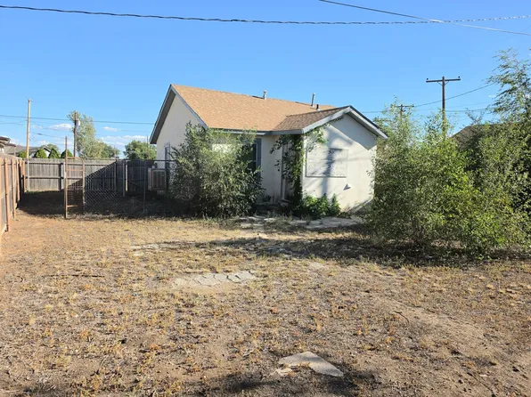 604 W University Dr, Portales, NM 88130