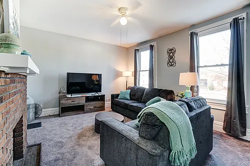533 Ross Ave Photo 1