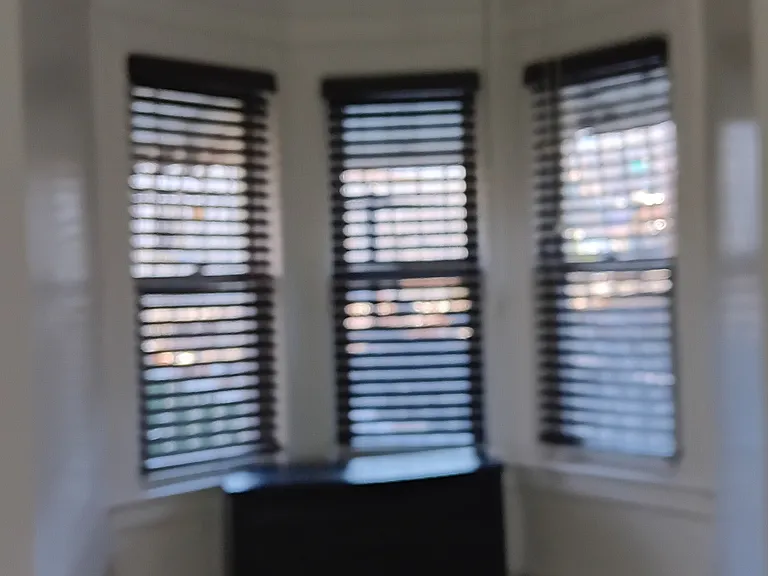1811 Wallace Ave — Photo 16