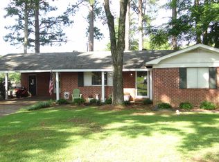 102 Clover Lane Cir, Corinth, MS 38834