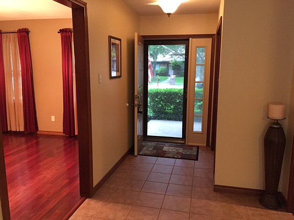 4th image of 109 Frostwood Dr