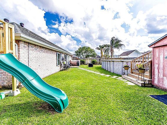 4th image of 244 Windward Dr