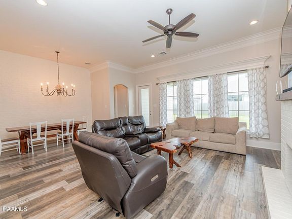 4th image of 208 Gentle Island Dr