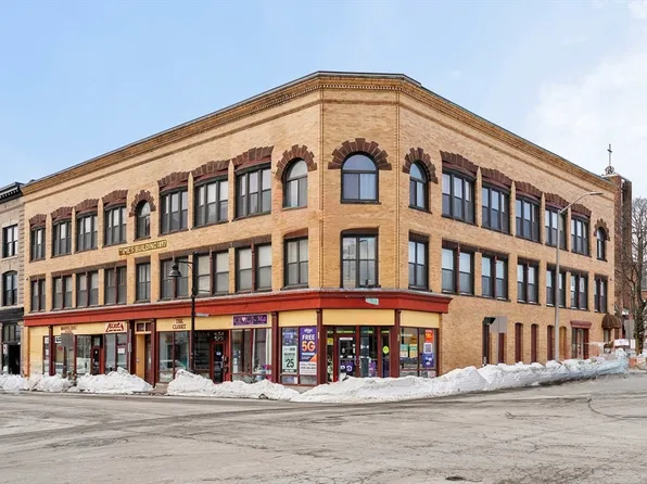 7 Main St APT 102, Brockton, MA 02301