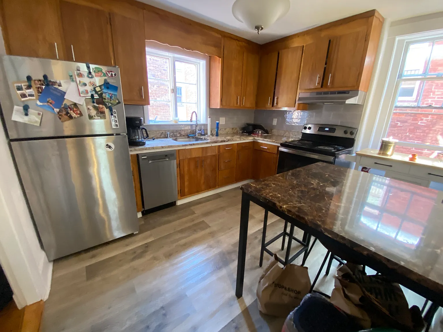 2 bed, 900 sqft, $3,000 — Photo 1
