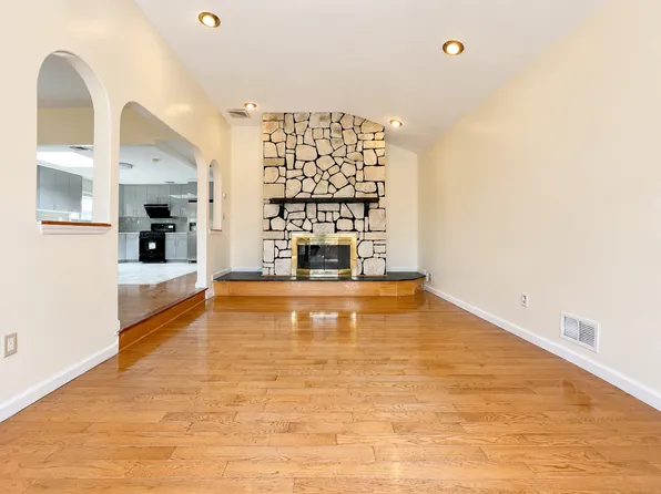 209 Paulding Ave Floor 1, Staten Island, NY 10314