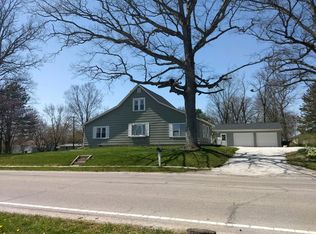962 S Main St, Upland, IN 46989
