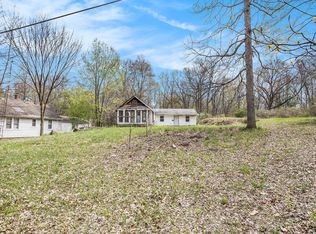 19904 Waubascon Rd, Battle Creek, MI 49017