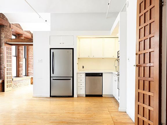 4th image of 682 Broadway APT 7B