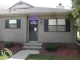 2 bed, 1041 sqft, $1,500 — Photo 1