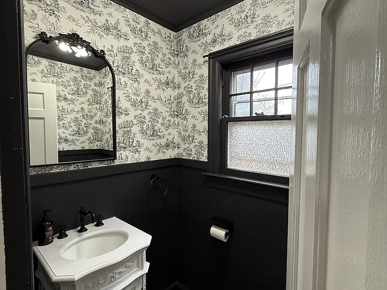 19 W 70th Ter — Photo 11