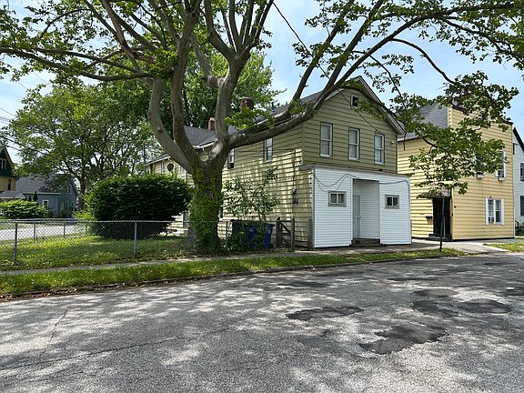 2nd image of 1130 E 68th St #4