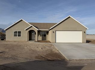 1694 S Dark Dr, Thatcher, AZ 85552