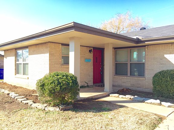 2nd image of 304 Rosewood Dr