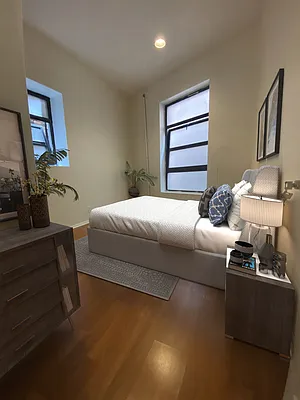 Rented by Bond New York | media 12