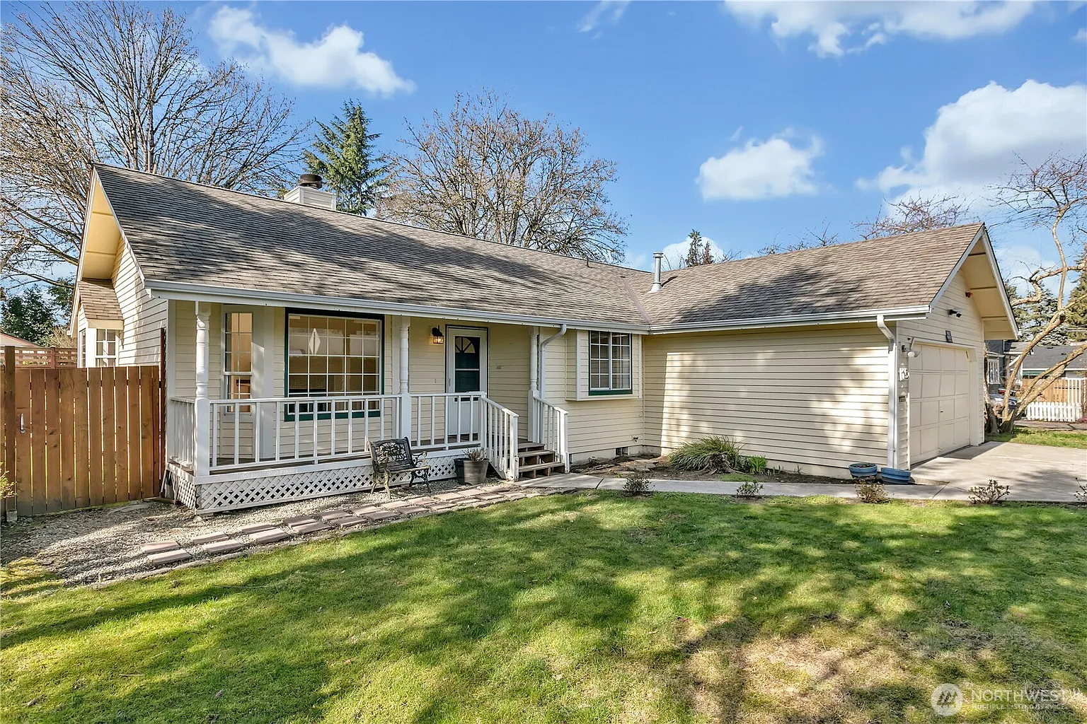 15 R Street SE photo 1
