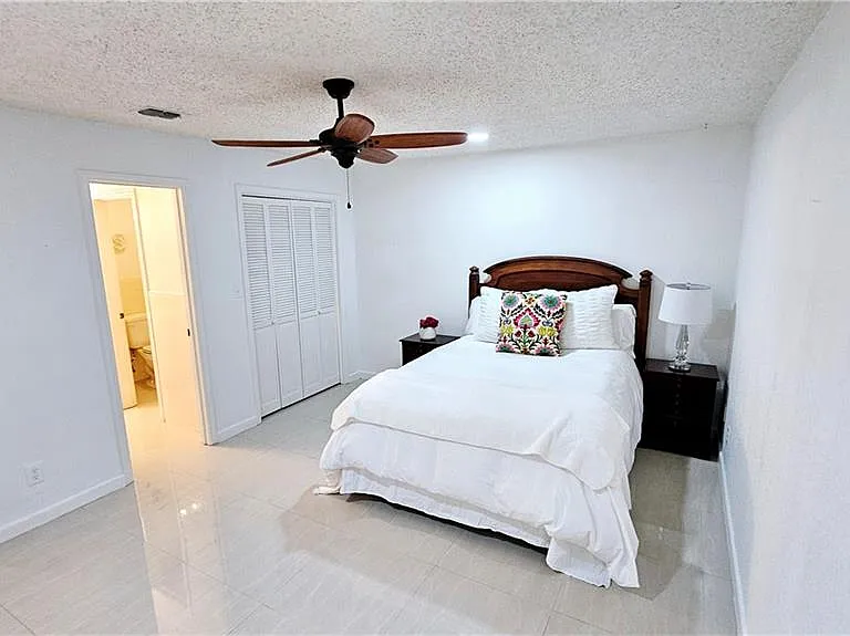 705 Kerry Ln — Photo 19