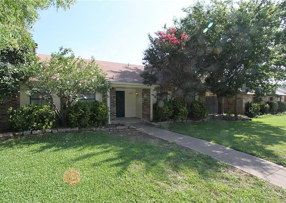 1st image of 2836 Edinburg Ln