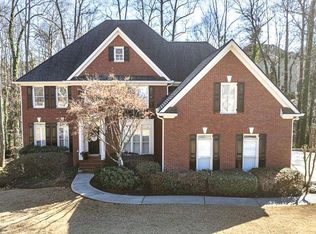 1152 Chadwick Lakes Dr, Lawrenceville, GA 30043