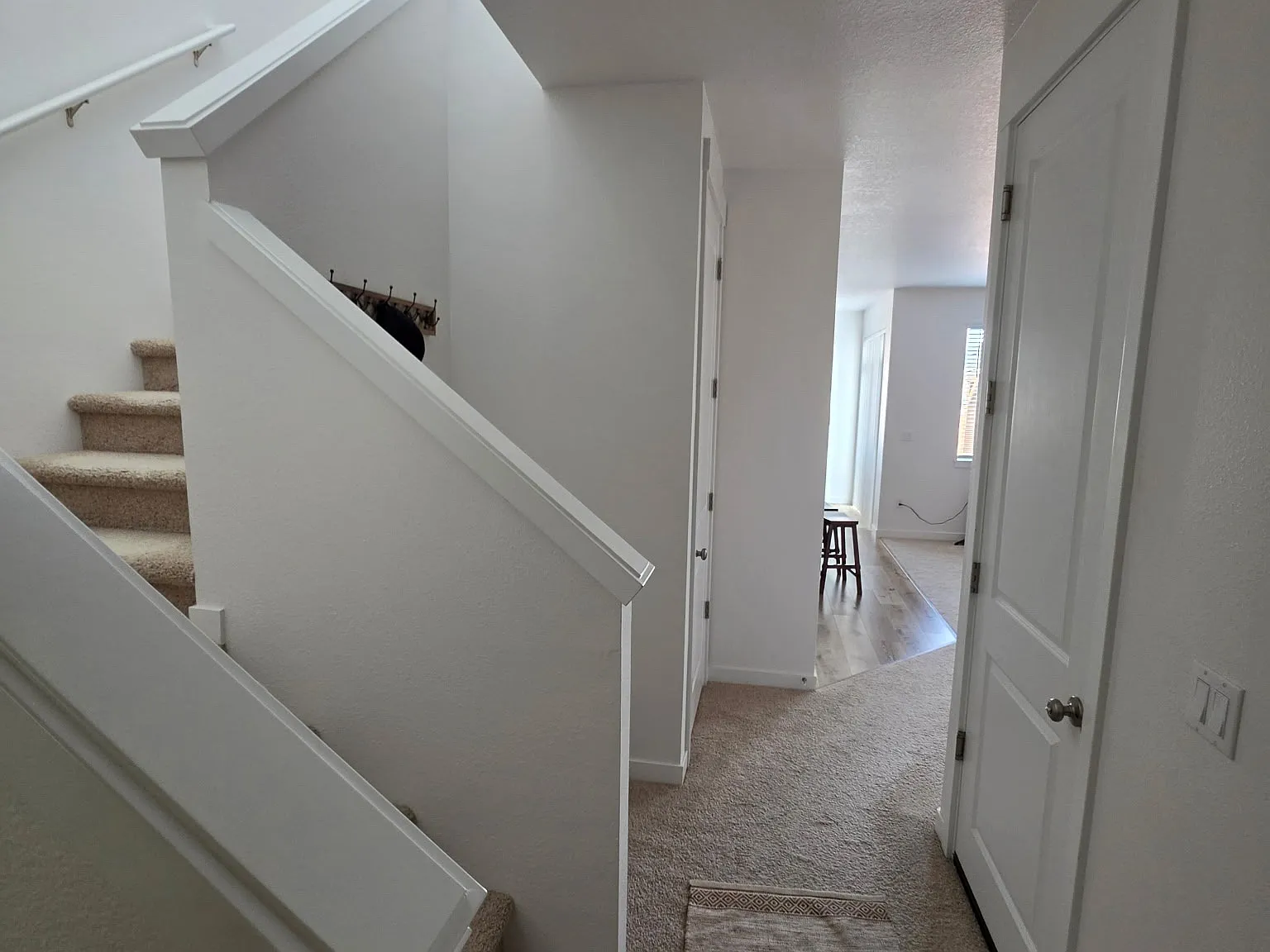 3 bed, 2.5 bath, 1652 sqft, $3,600 — Photo 3