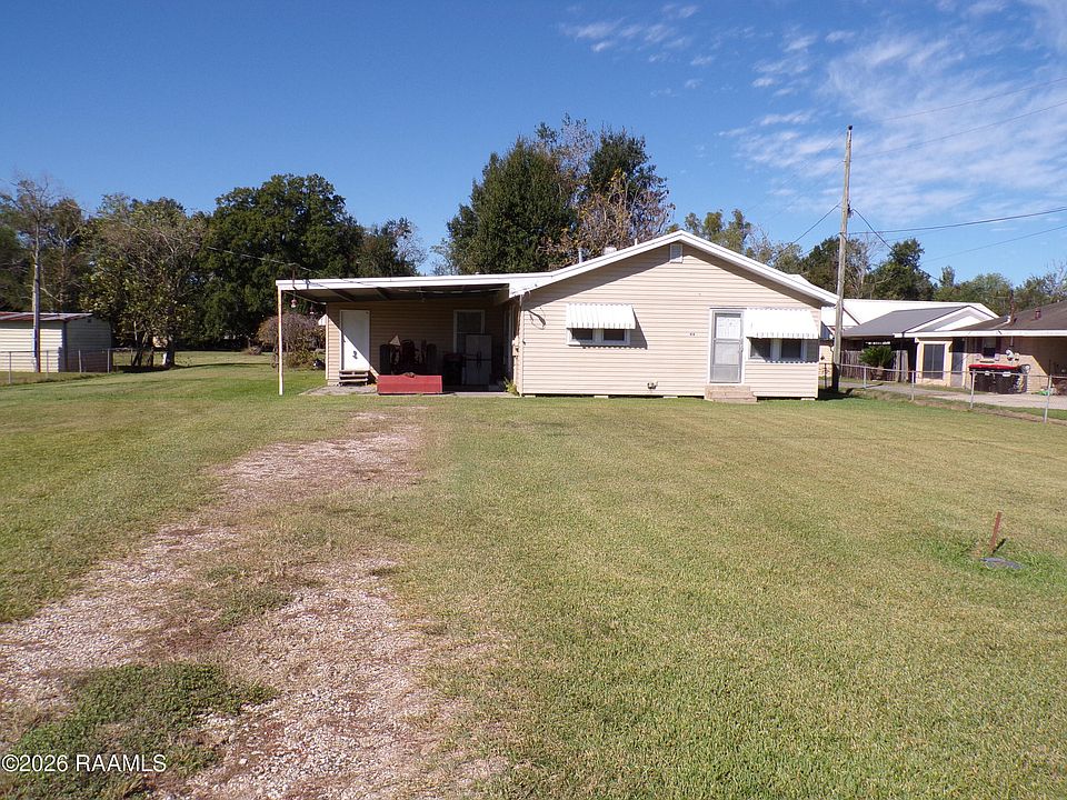 1st image of 414 Lagneaux Rd