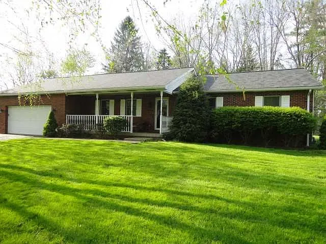 25 Forest Glen Dr photo 1