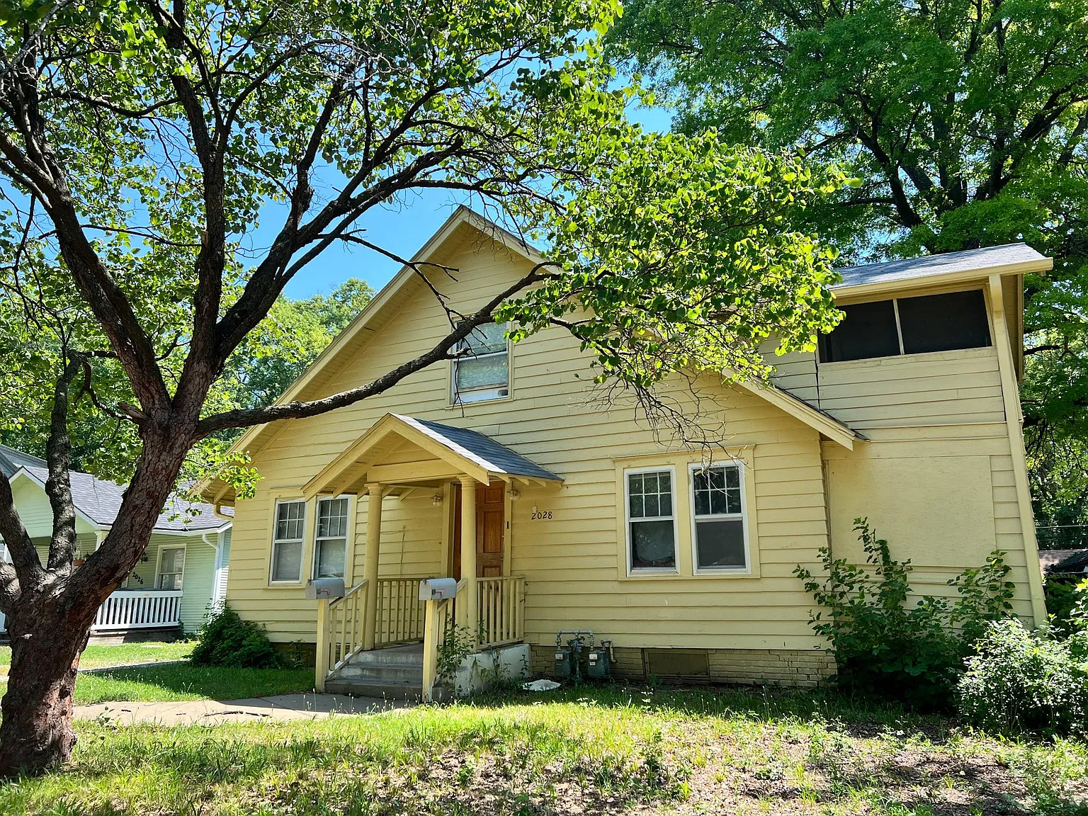 2 bed, 1022 sqft, $900 — Photo 1