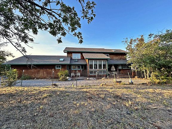 3rd image of 2307 Owens Way