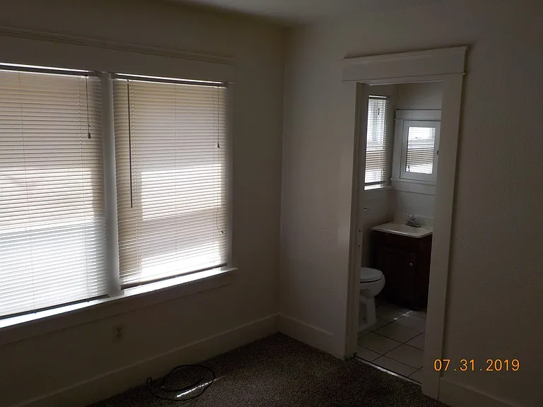 1220 G St — Photo 6