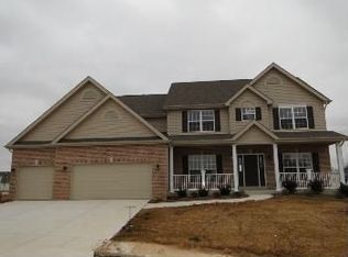 905 Wycliffe Ct, Caseyville, IL 62232