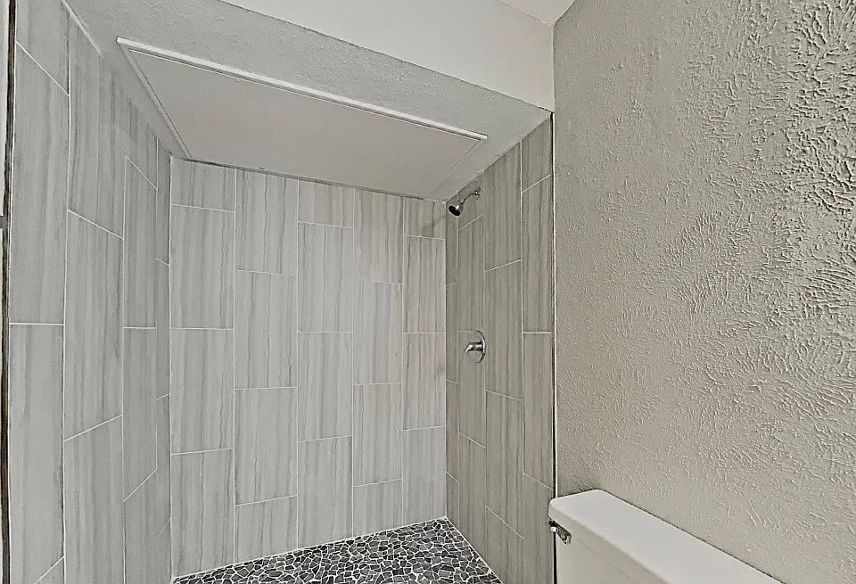 1st image of 10210 Deer Hollow Dr #1