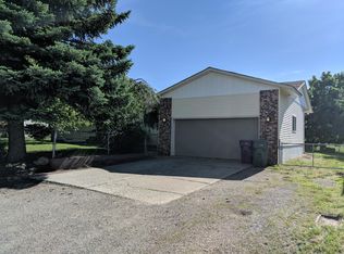 850 N Tinsmith Ln, Post Falls, ID 83854