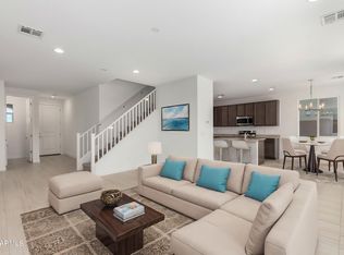 655 S Del Rancho Cir, Mesa, AZ 85208